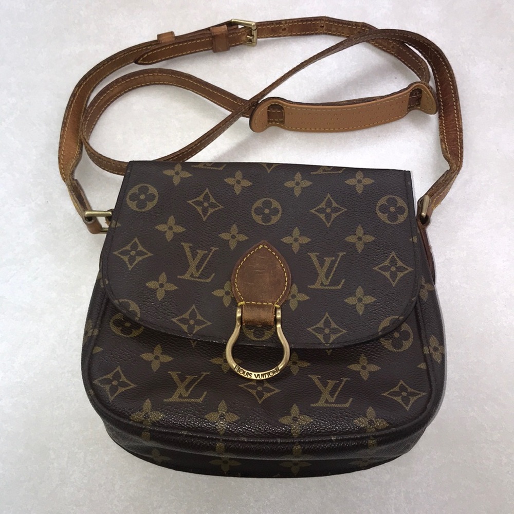 LOUIS VUITTON MONOGRAM SAINT CLOUD MM BAG